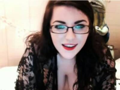Pale skin chick webcam 2 on exgirlfriendmovies.com