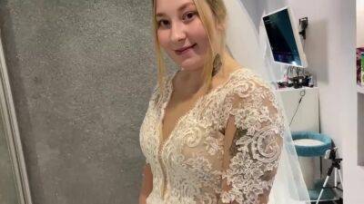 Russian married couple could not resist and fucked right in a wedding dress. - Russia on exgirlfriendmovies.com